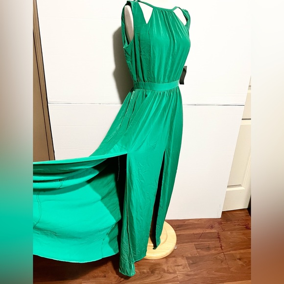New York & Company Dresses & Skirts - NewYork & Company  Eva Mendes sleeveless maxi dress size 4 NWT Green
